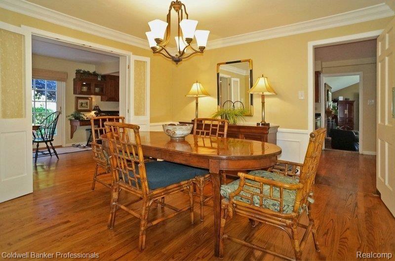 725 Half Moon Road Bloomfield Hills, MI 48301 - Photo 5 of 25 Formal Dining Room