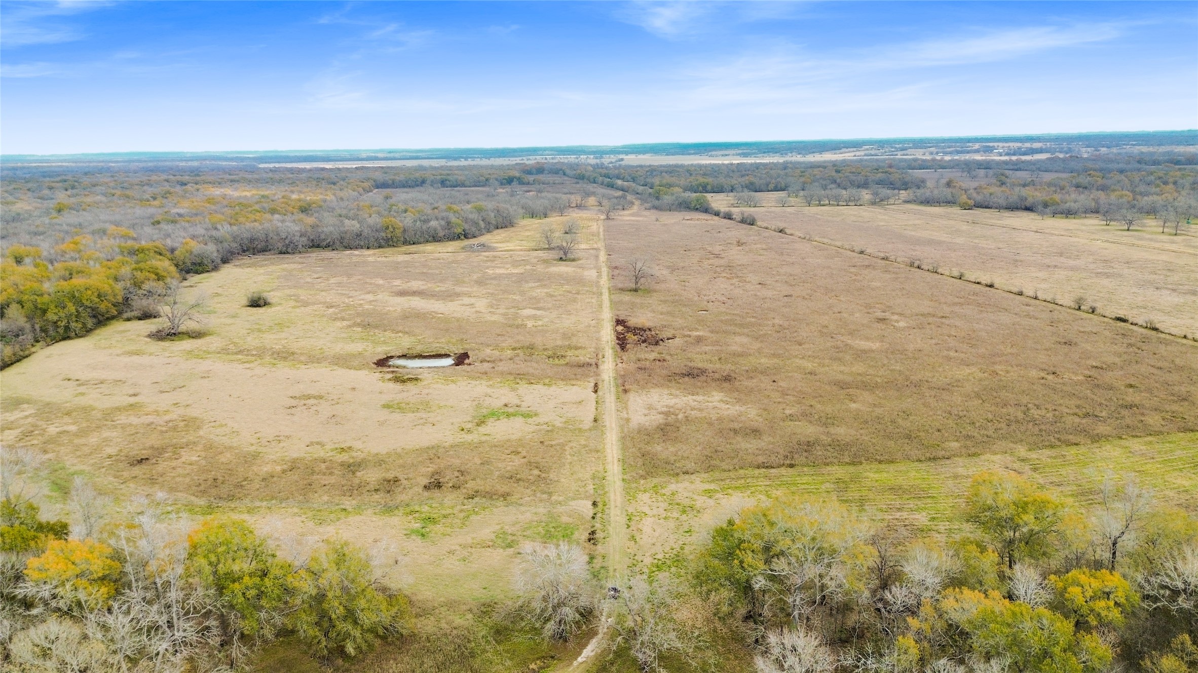 1350 Centerville Tx 75833 Centerville, TX 75833 - Photo 17 of 34 a view of an ocean beach