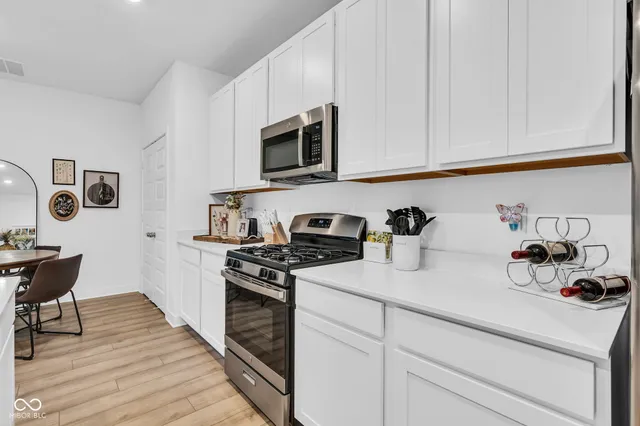 $310,000 | 7215 Governors Row, Avon, IN 46123