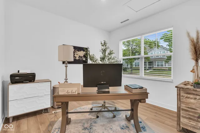 $305,000 | 7215 Governors Row, Avon, IN 46123