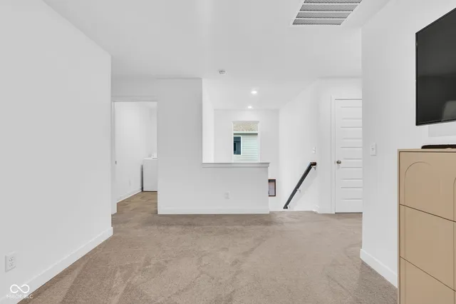 $305,000 | 7215 Governors Row, Avon, IN 46123