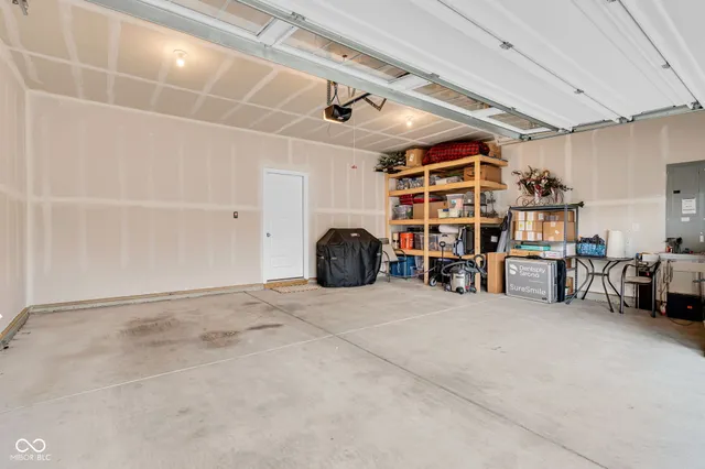 $310,000 | 7215 Governors Row, Avon, IN 46123