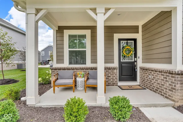 $305,000 | 7215 Governors Row, Avon, IN 46123