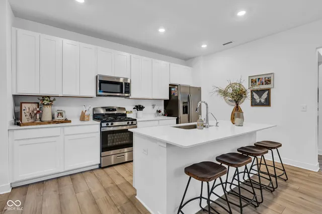 $310,000 | 7215 Governors Row, Avon, IN 46123