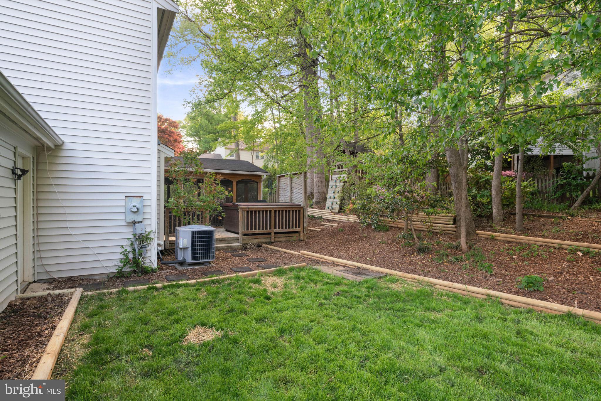 9833 Natick Road Burke, VA 22015 - Photo 46 of 50