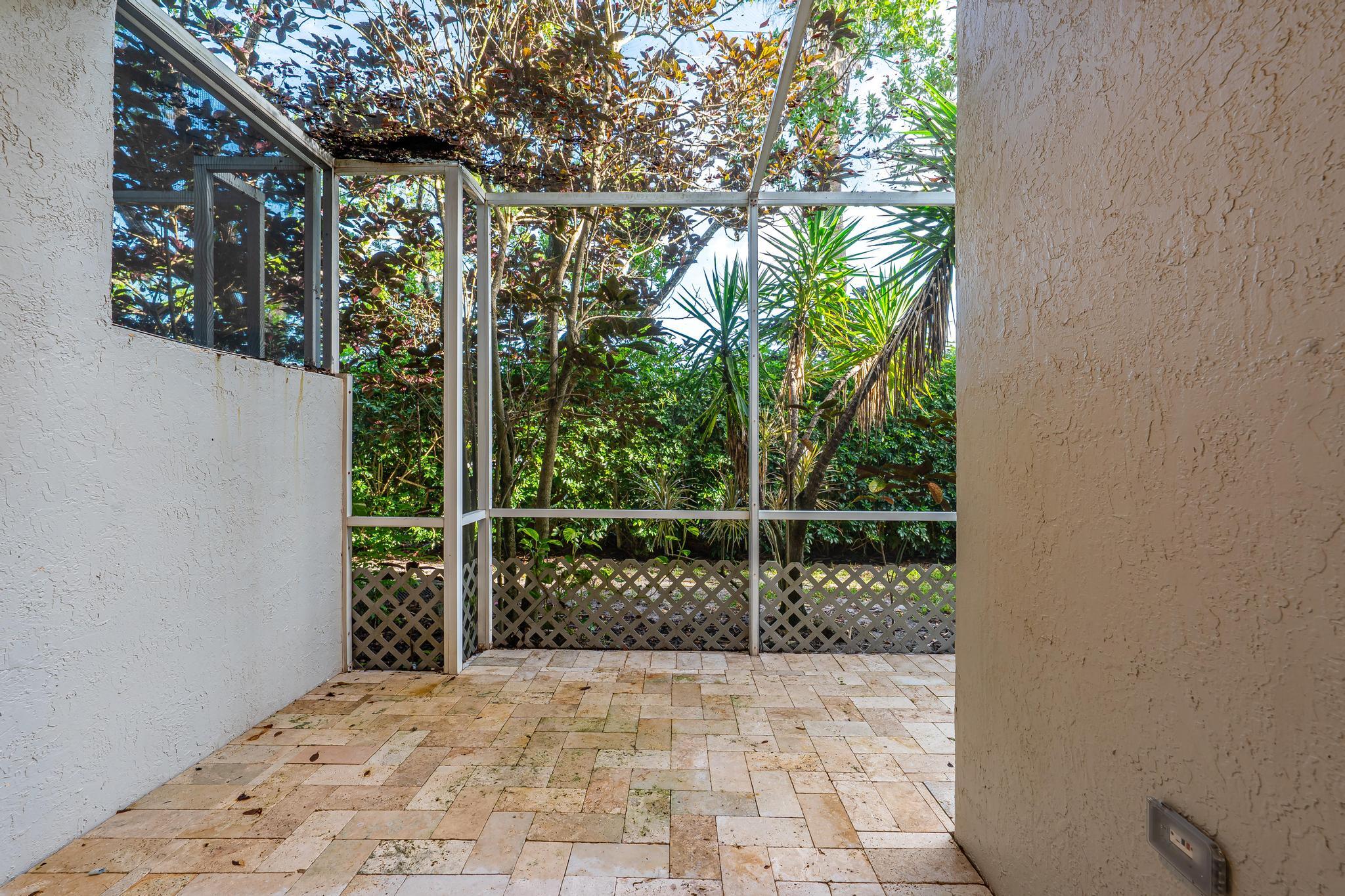 8271 Vía Serena Boca Raton, FL 33433 - Photo 25 of 33 a view of a pathway