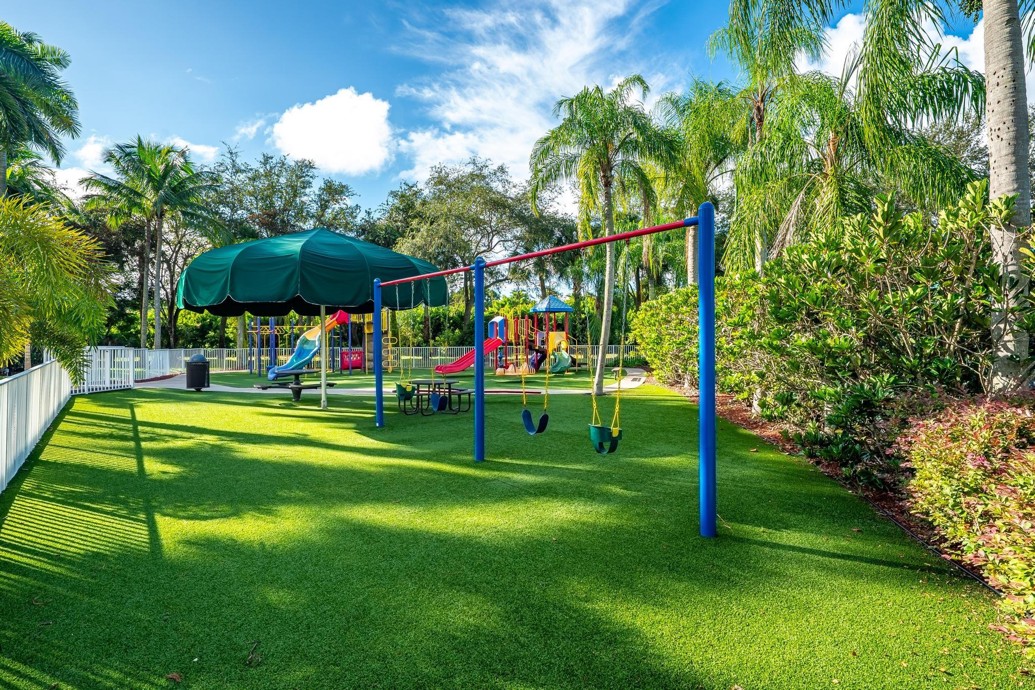 8271 Vía Serena Boca Raton, FL 33433 - Photo 33 of 33 a view of a park with large trees