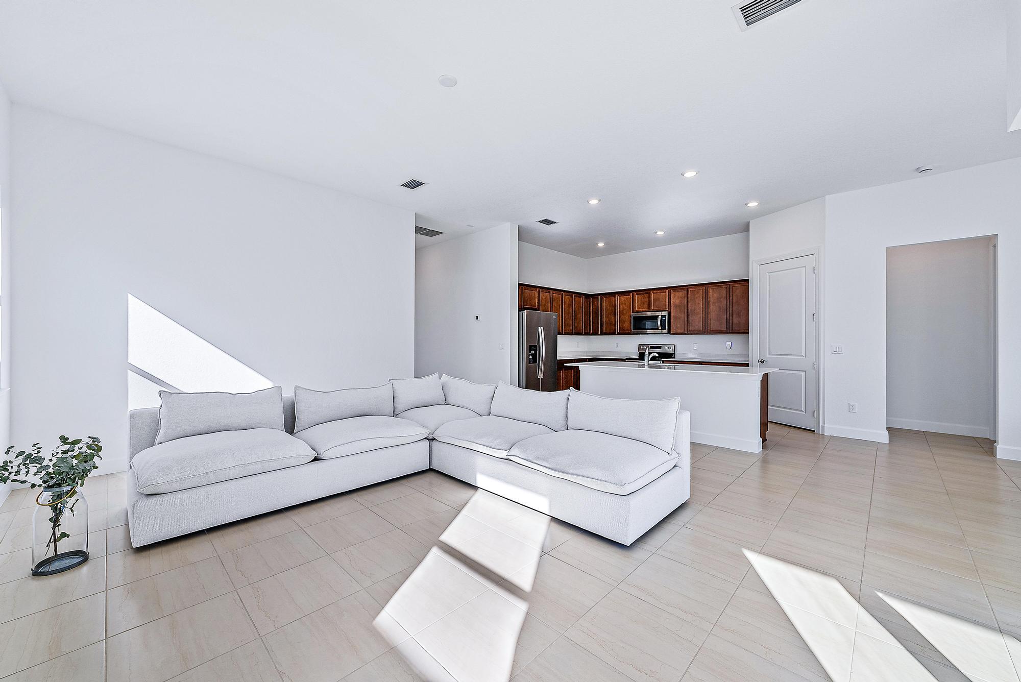 9775 Southwest Meridian Way Stuart, FL 34997 - Photo 6 of 33 Living area