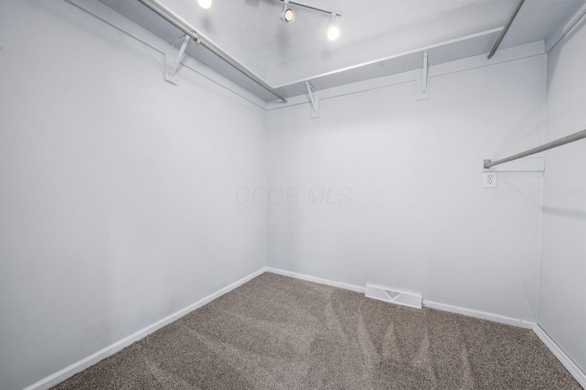 280 East Schrock Road Westerville, OH 43081 - Photo 50 of 72 Bedroom 5 Walk in Closet