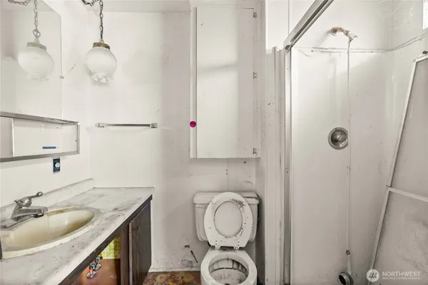 $205,000 | 13405 Cedar Court East, Bonney Lake, WA 98391