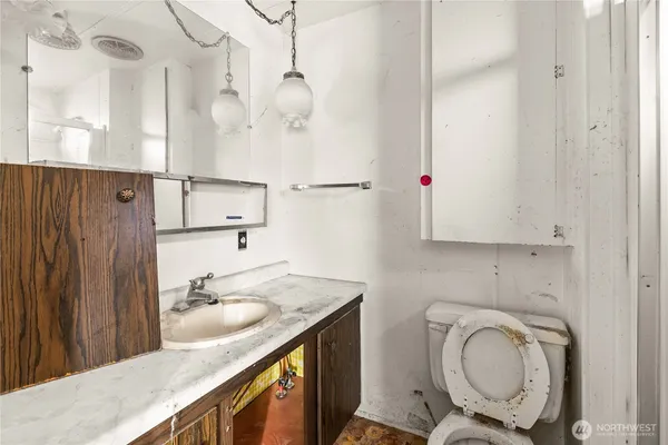 $205,000 | 13405 Cedar Court East, Bonney Lake, WA 98391