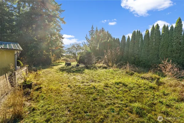 $205,000 | 13405 Cedar Court East, Bonney Lake, WA 98391