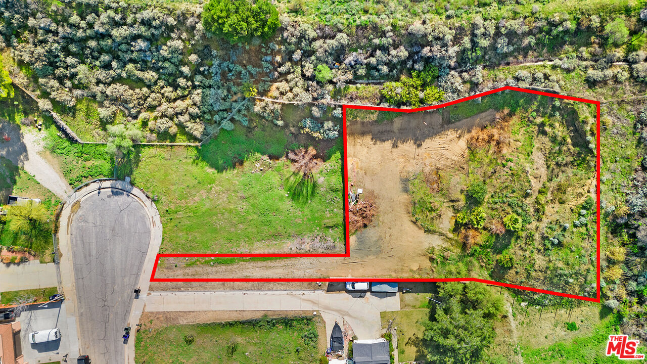 1 Larkhaven Place Newhall, CA 91321 - Photo 6 of 12