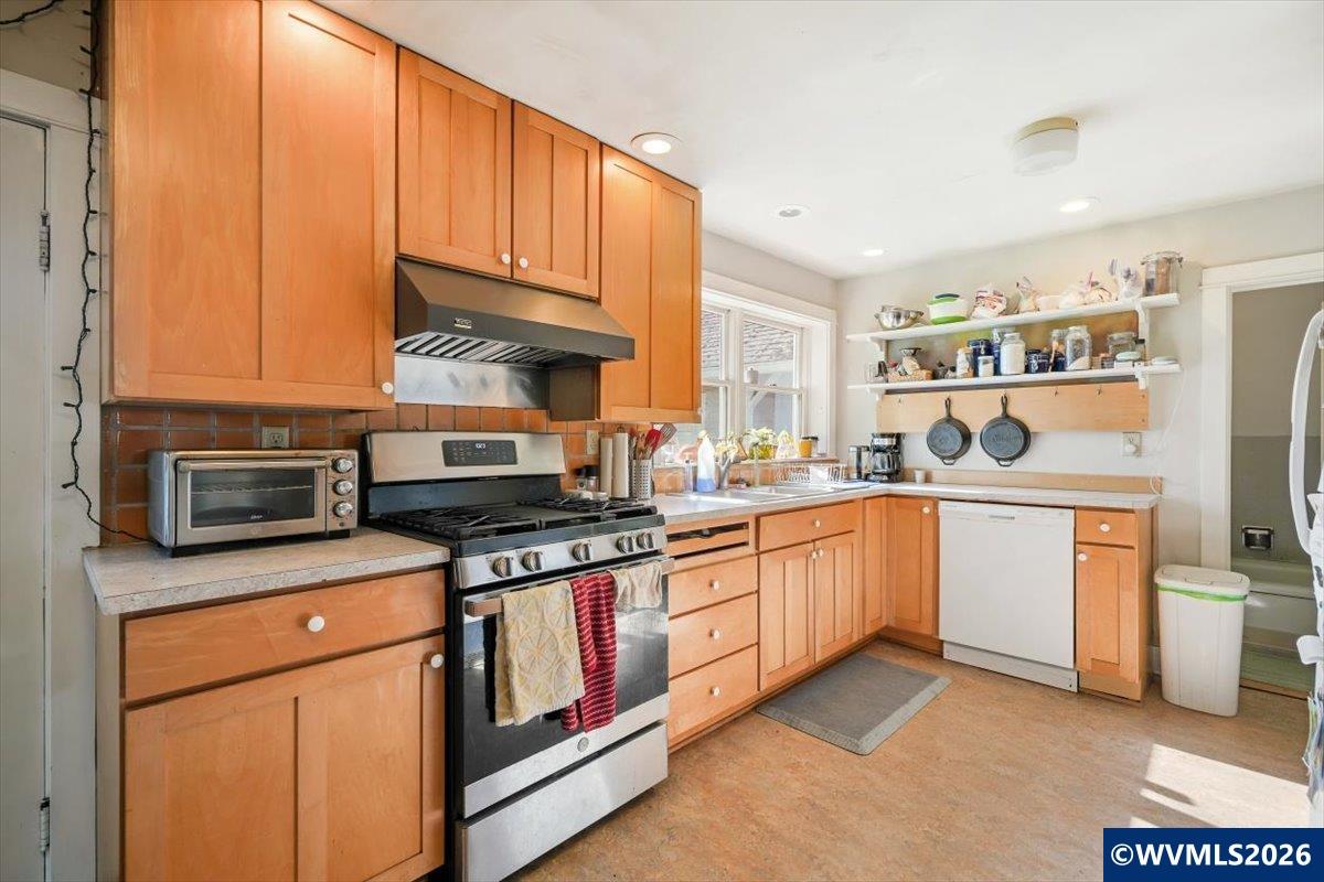 227 Southwest 7th Street Corvallis, OR 97333 - Photo 12 of 41