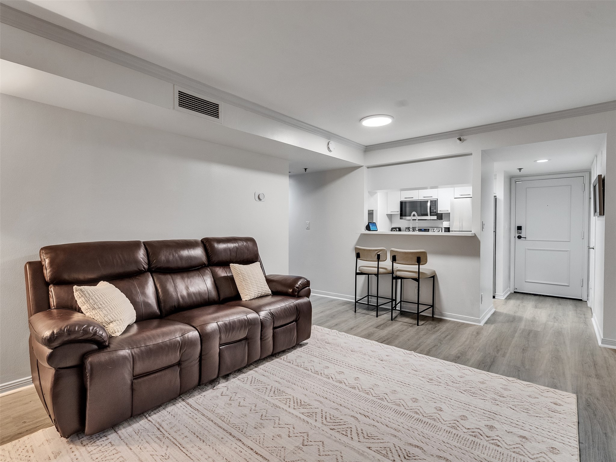 3525 Sage Road, Unit 812 Houston, TX 77056 - Photo 11 of 30 Gallery Image 11