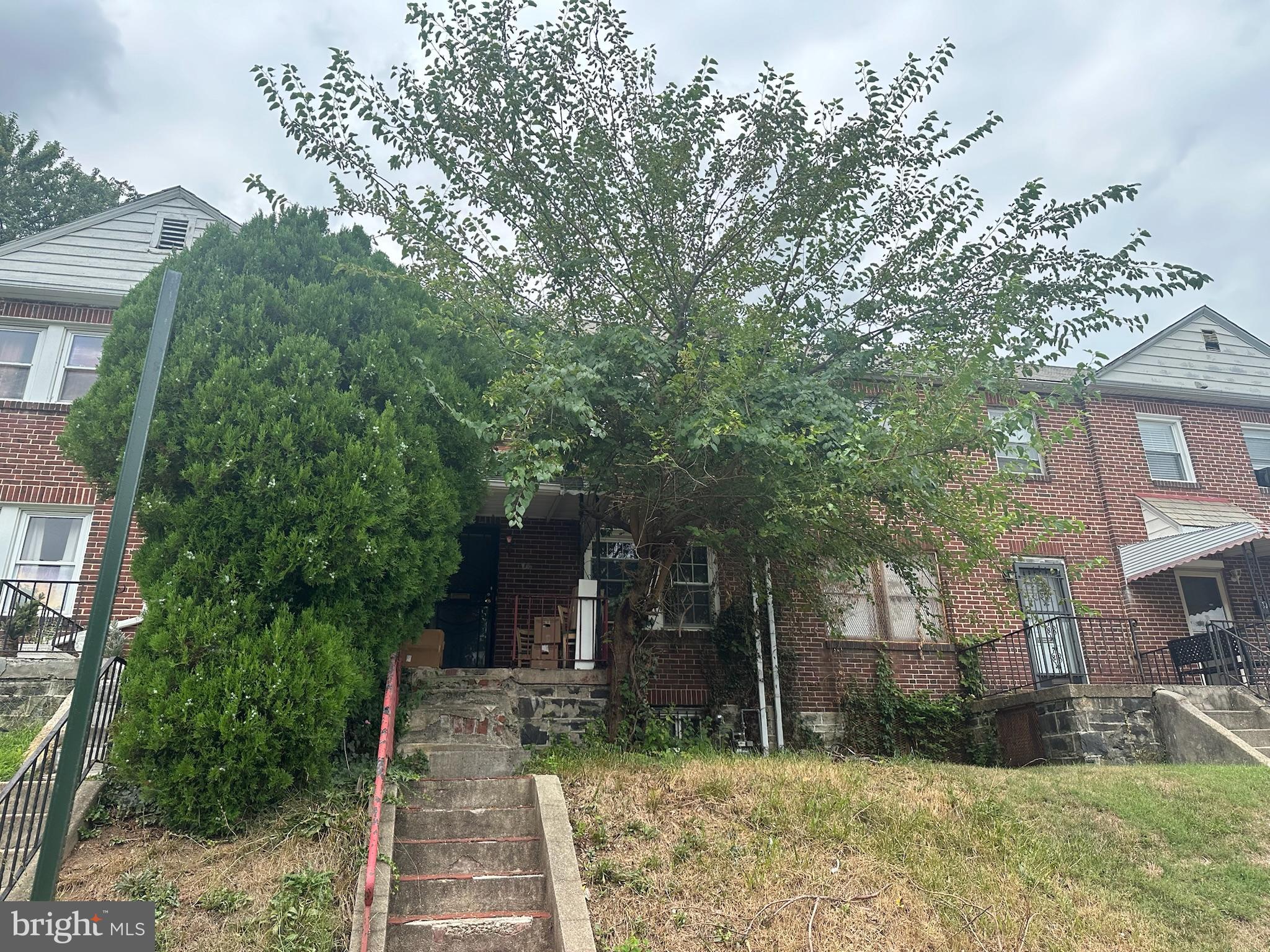 26 North Rosedale Street Baltimore, MD 21229 - Photo 1 of 17