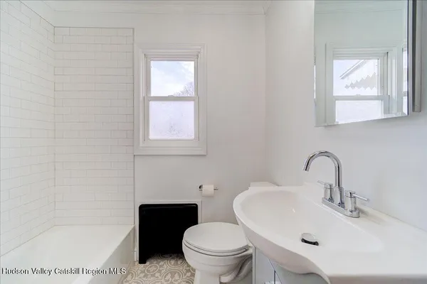 $359,000 | 229 Bayard Street, Port Ewen, NY 12466