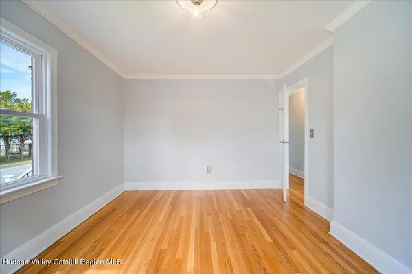 $359,000 | 229 Bayard Street, Port Ewen, NY 12466