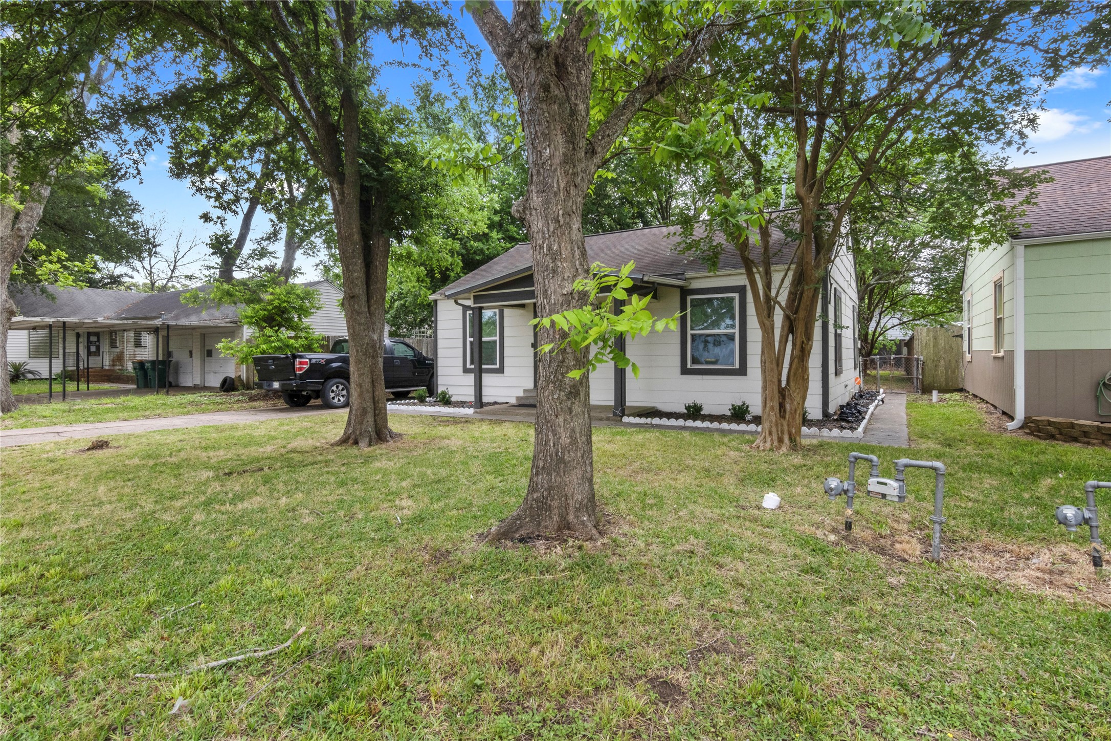 1903 Oleander La Marque, TX 77568 - Photo 4 of 20