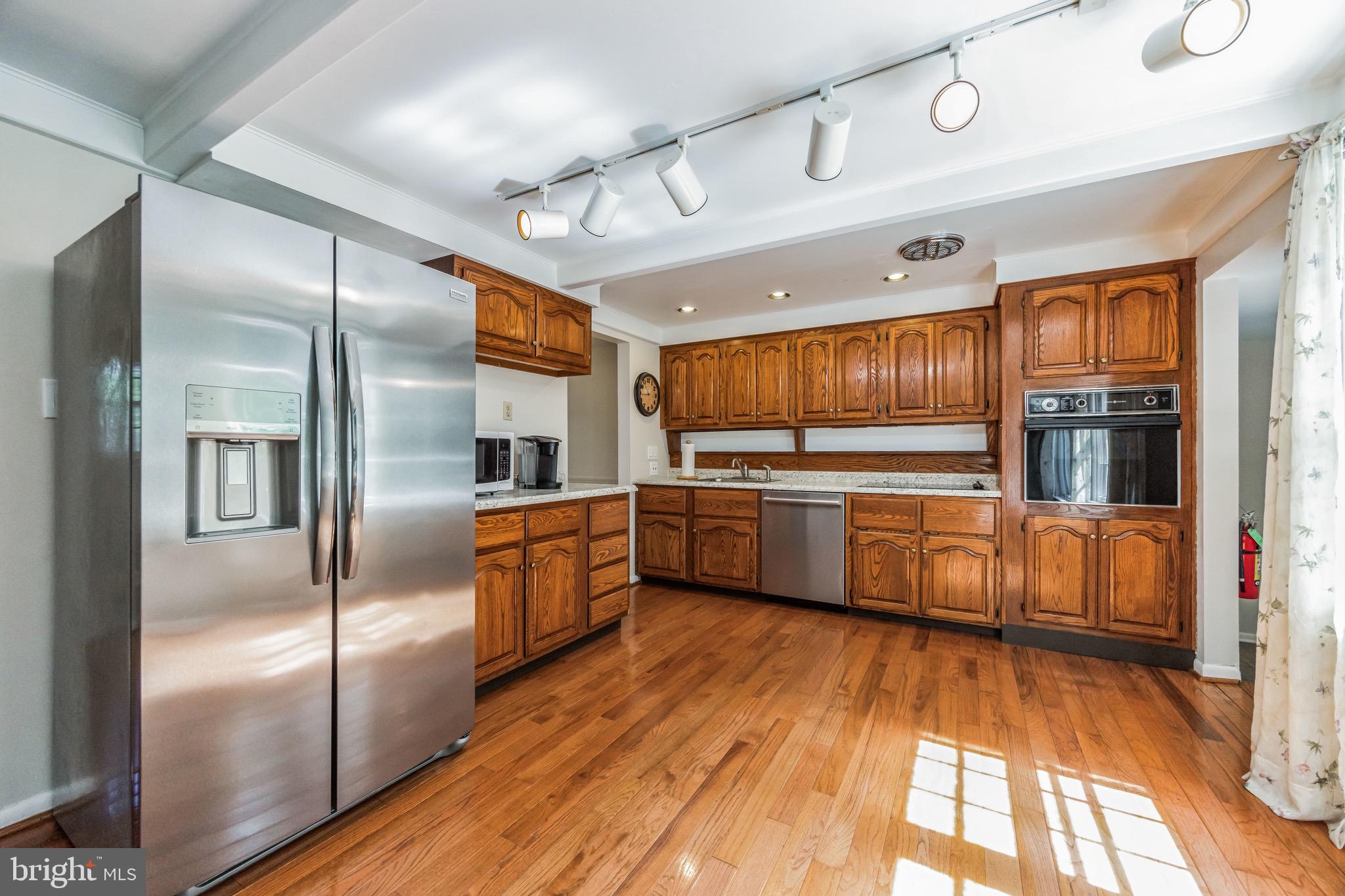 148 Pearl Croft Road Cherry Hill, NJ 08034 - Photo 5 of 27 Gallery Image 5