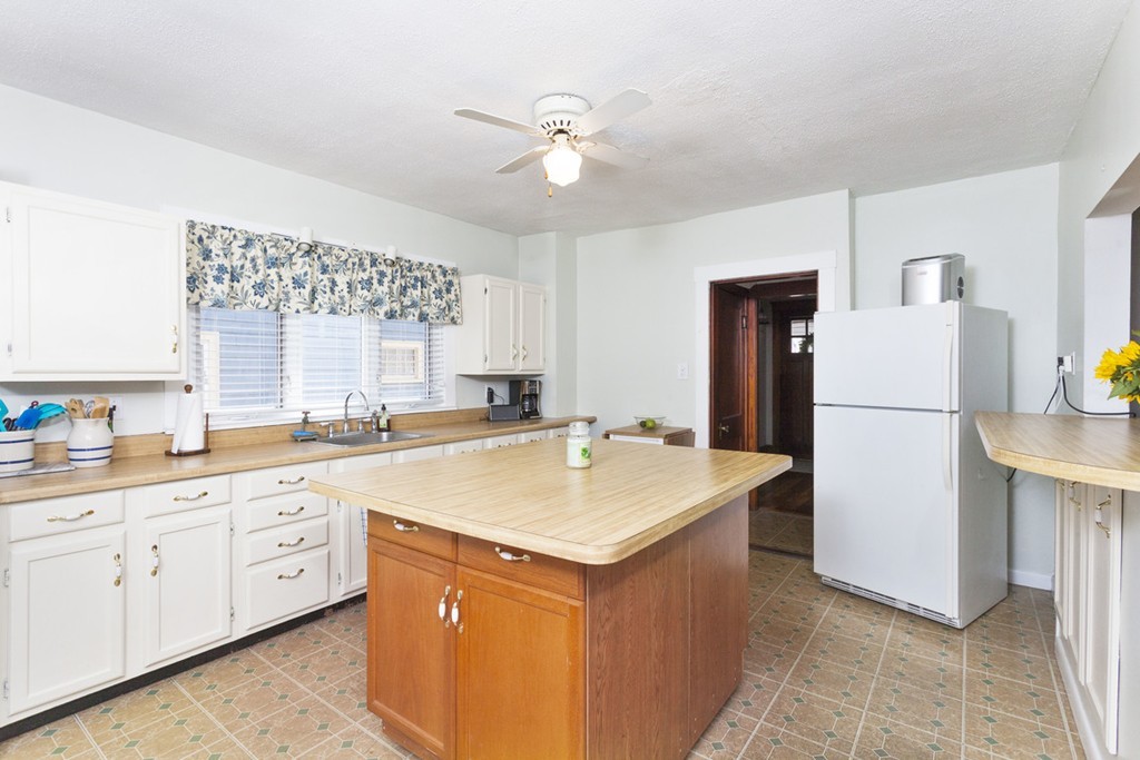 28 Murray Hill Road Boston, MA 02131 - Photo 9 of 17 Gallery Image 9