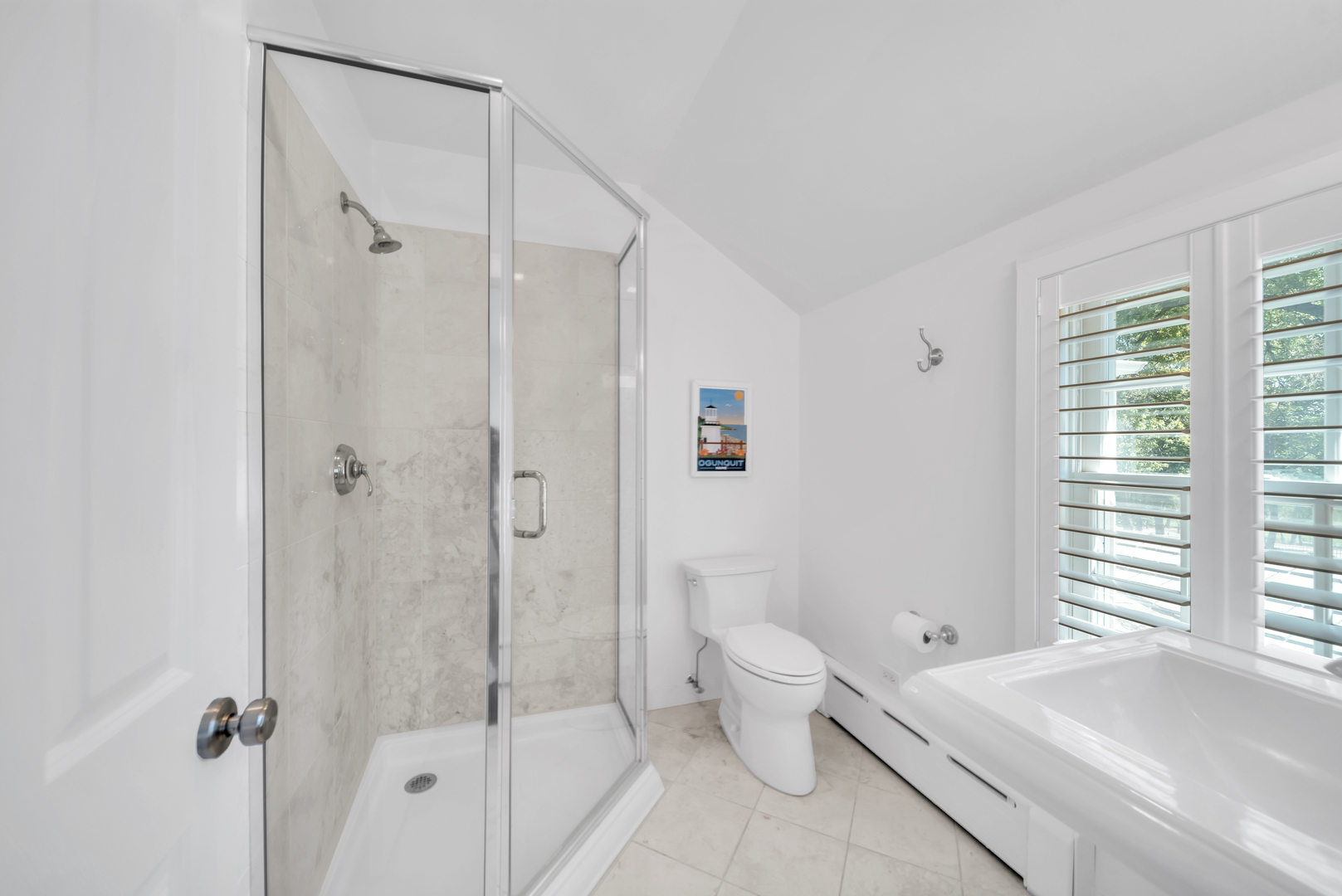 32 Otis Road Barrington Hills, IL 60010 - Photo 33 of 48 a spacious bathroom with a bathtub shower and toilet