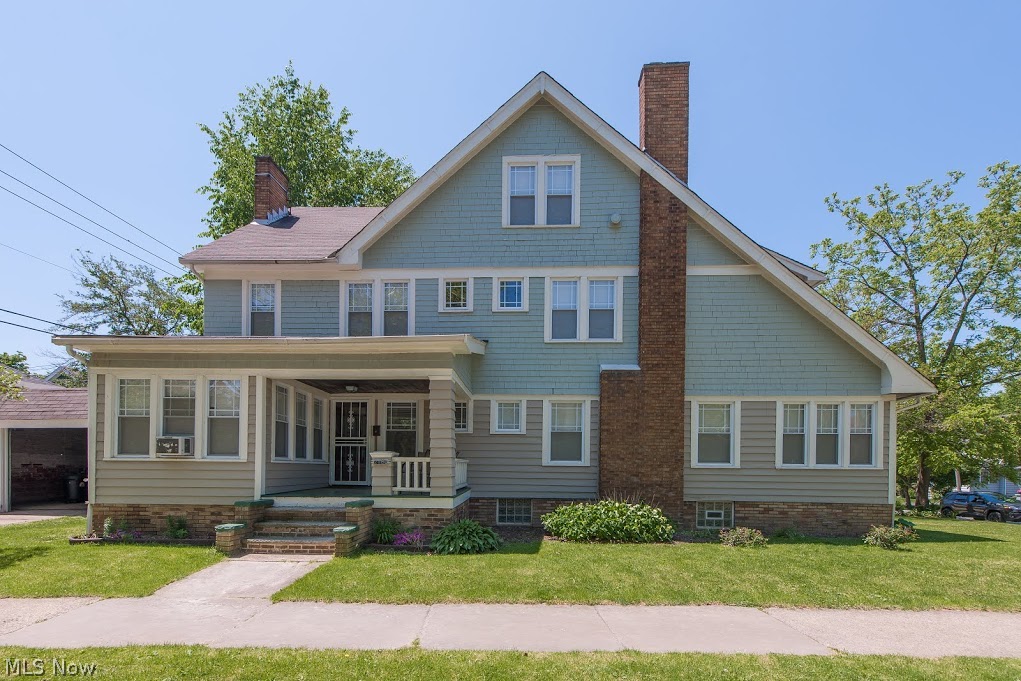 3316 Kildare Road Cleveland, OH 44118 - Photo 4 of 25 Gallery Image 4