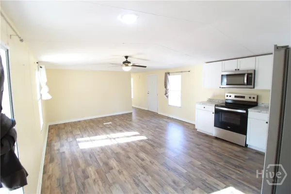 $1,250 | 161 Cherry Street, Hinesville, GA 31313