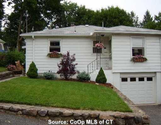 28 Morningside Avenue Waterbury, CT 06708 - Photo 1 of 1 Gallery Image 1