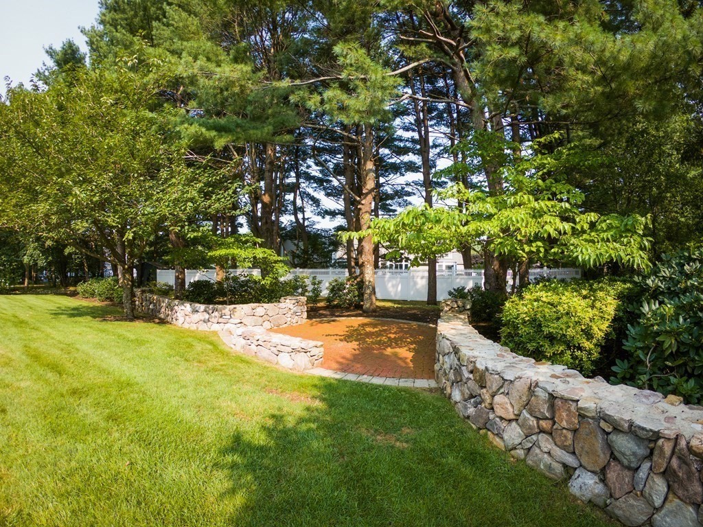 6 Page Road Lexington, MA 02420 - Photo 9 of 34