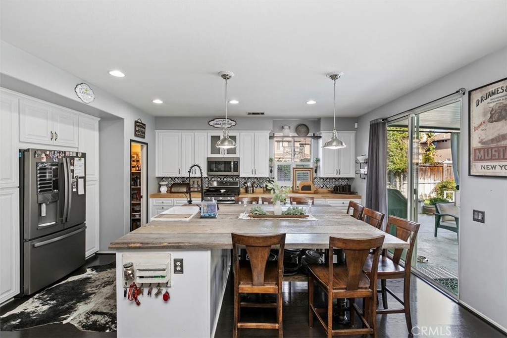 8402 Lindenhurst Street Riverside, CA 92508 - Photo 11 of 52 Custom Built Kitchen