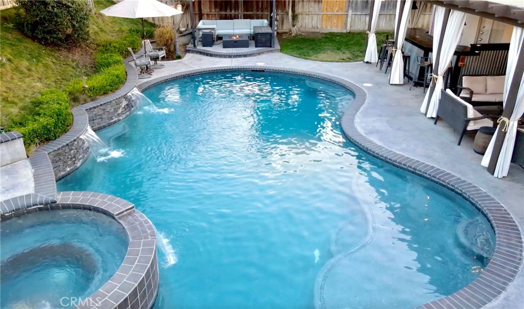 8402 Lindenhurst Street Riverside, CA 92508 - Photo 42 of 52 Sparkling Pool