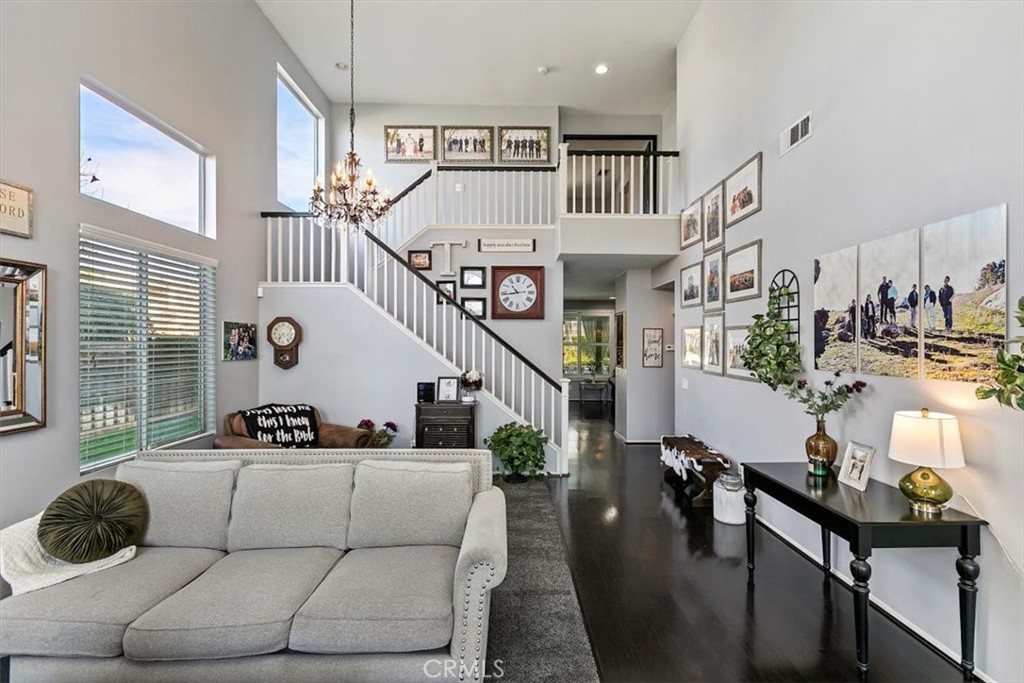 8402 Lindenhurst Street Riverside, CA 92508 - Photo 7 of 52 Beautiful Natural Light Surrounded by Windows