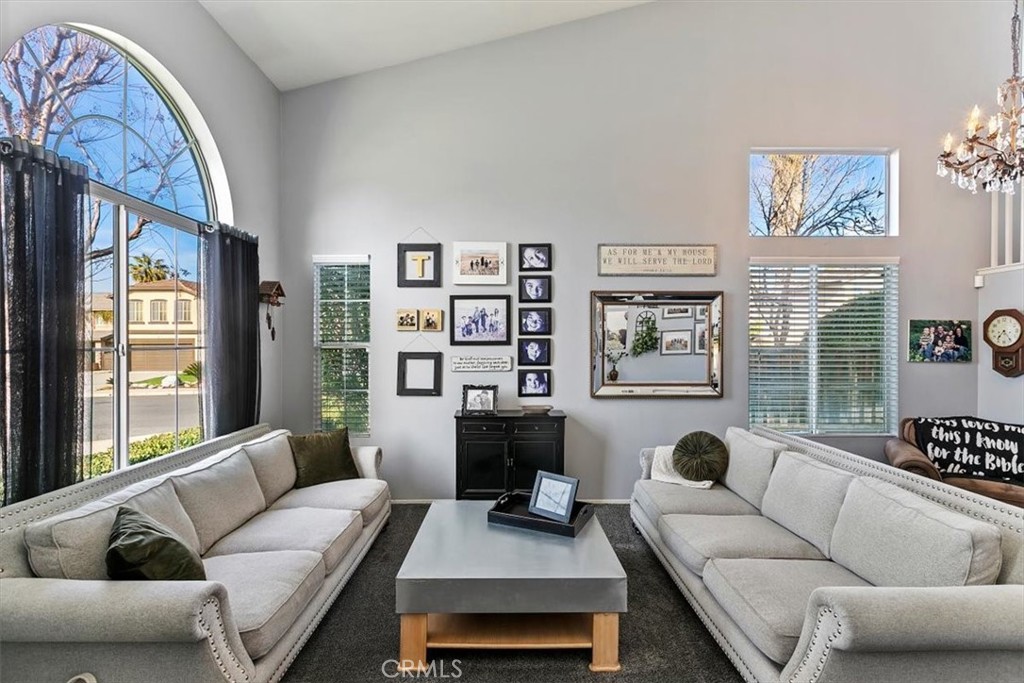 8402 Lindenhurst Street Riverside, CA 92508 - Photo 9 of 52 VIEWS! VIEWS!!