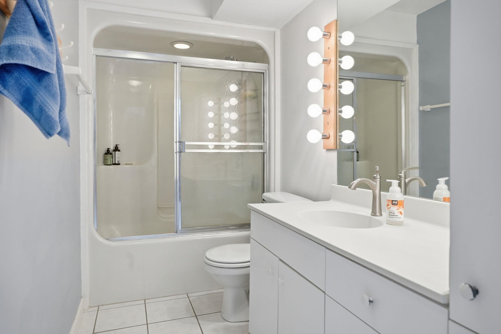 5717 Cedar Place Madison, WI 53705 - Photo 15 of 51