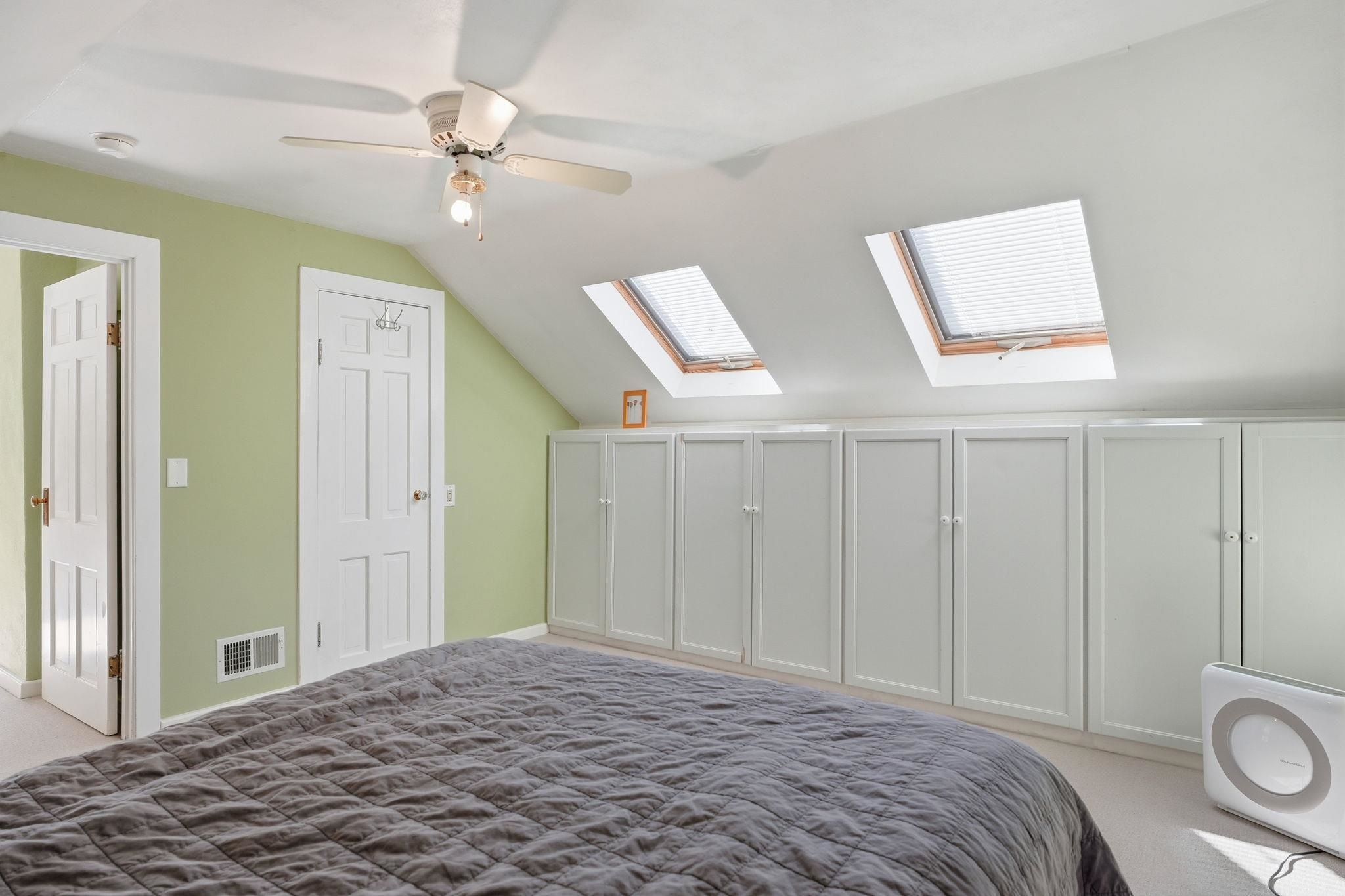 5717 Cedar Place Madison, WI 53705 - Photo 19 of 51