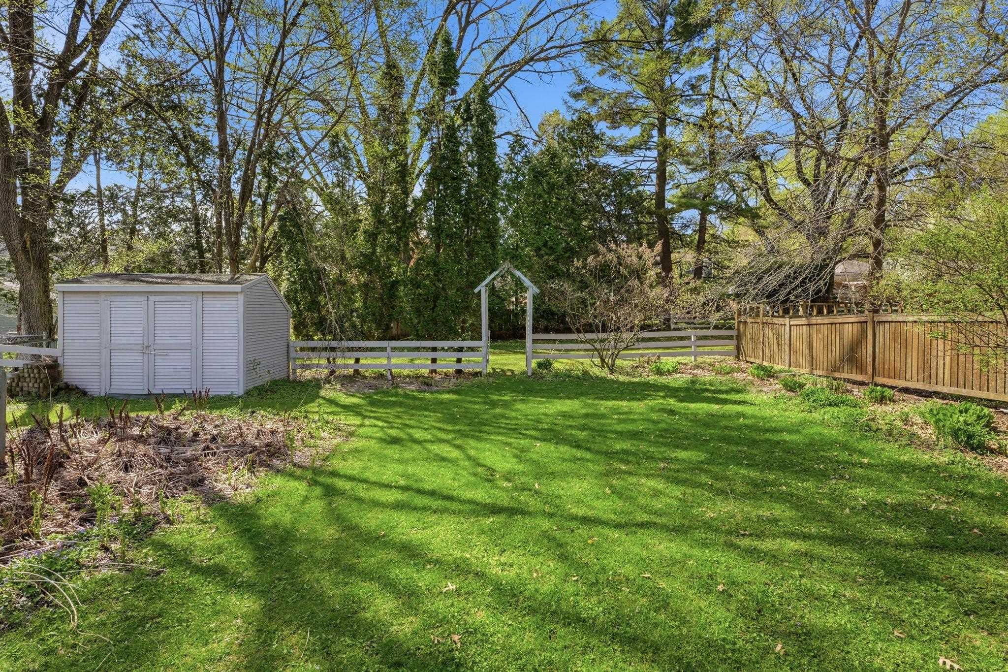 5717 Cedar Place Madison, WI 53705 - Photo 36 of 51