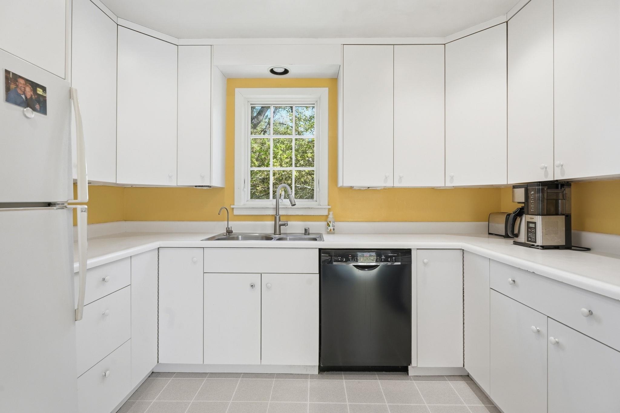 5717 Cedar Place Madison, WI 53705 - Photo 6 of 51