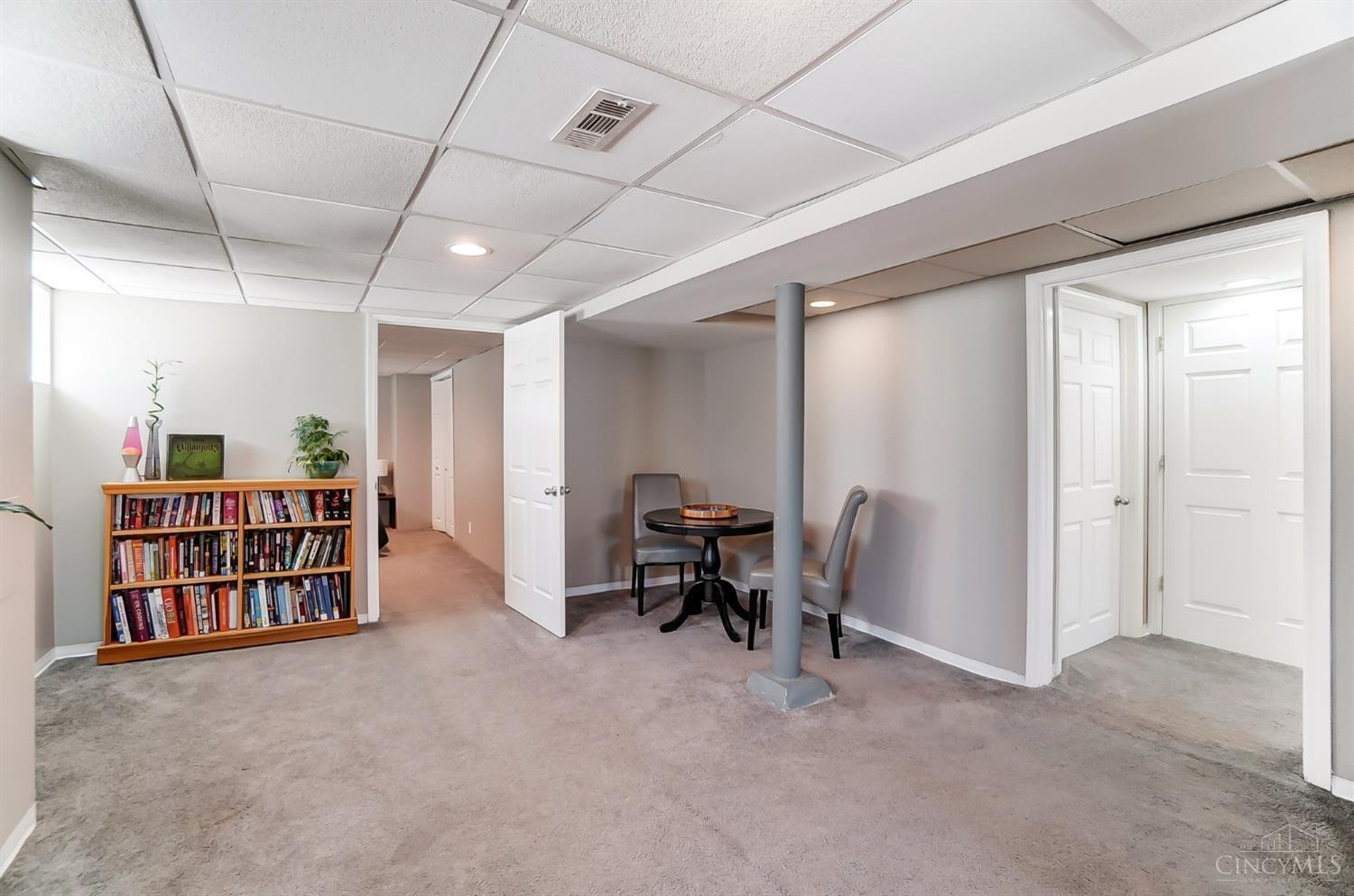 3619 Madison Road Cincinnati, OH 45209 - Photo 27 of 40