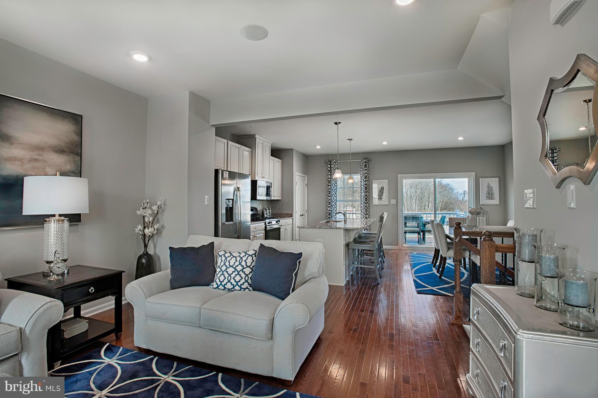 1802 Wind Gate Road Halethorpe, MD 21227 - Photo 3 of 28 Living Room