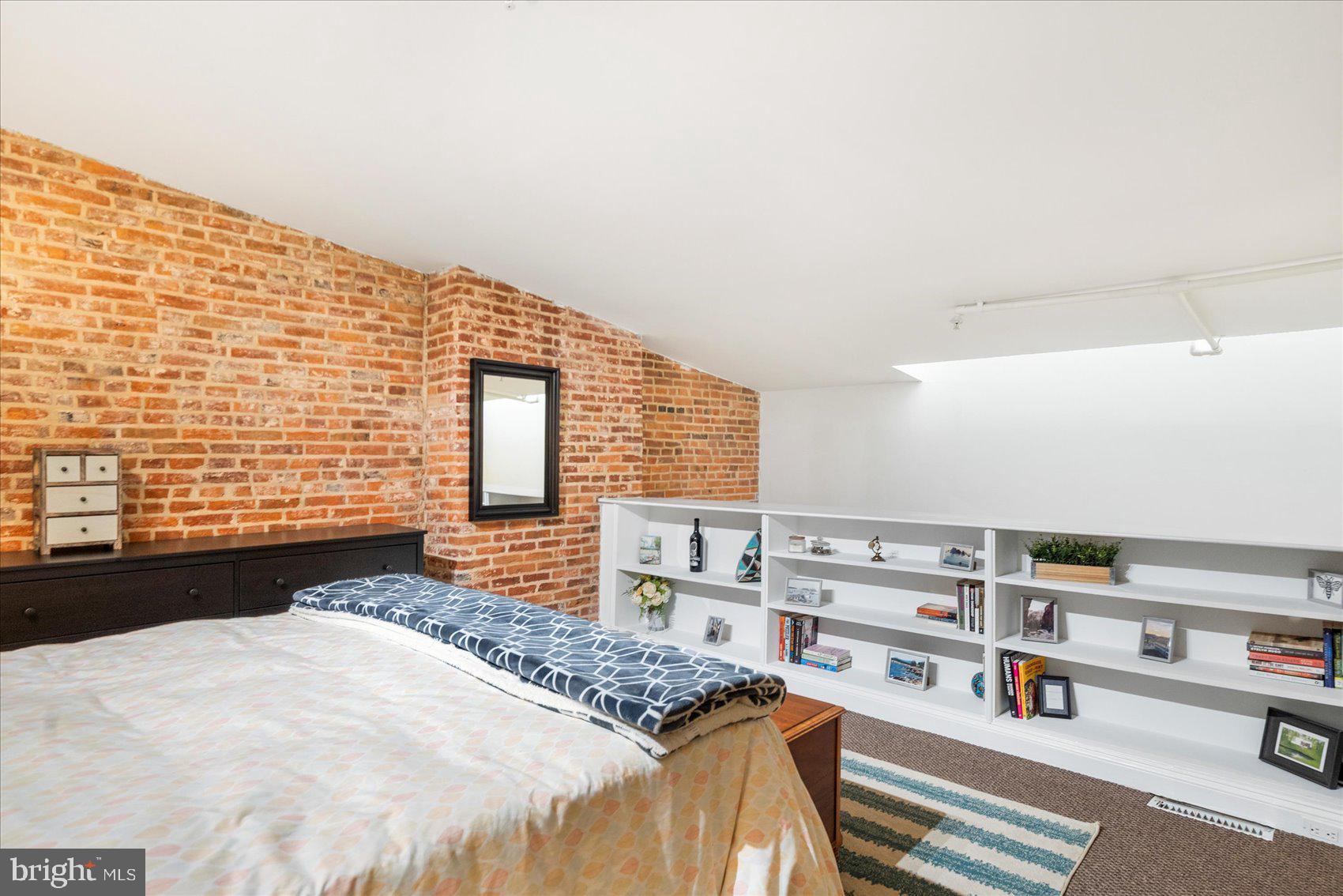 1014 North Charles Street, Unit R5 Baltimore, MD 21201 - Photo 15 of 37