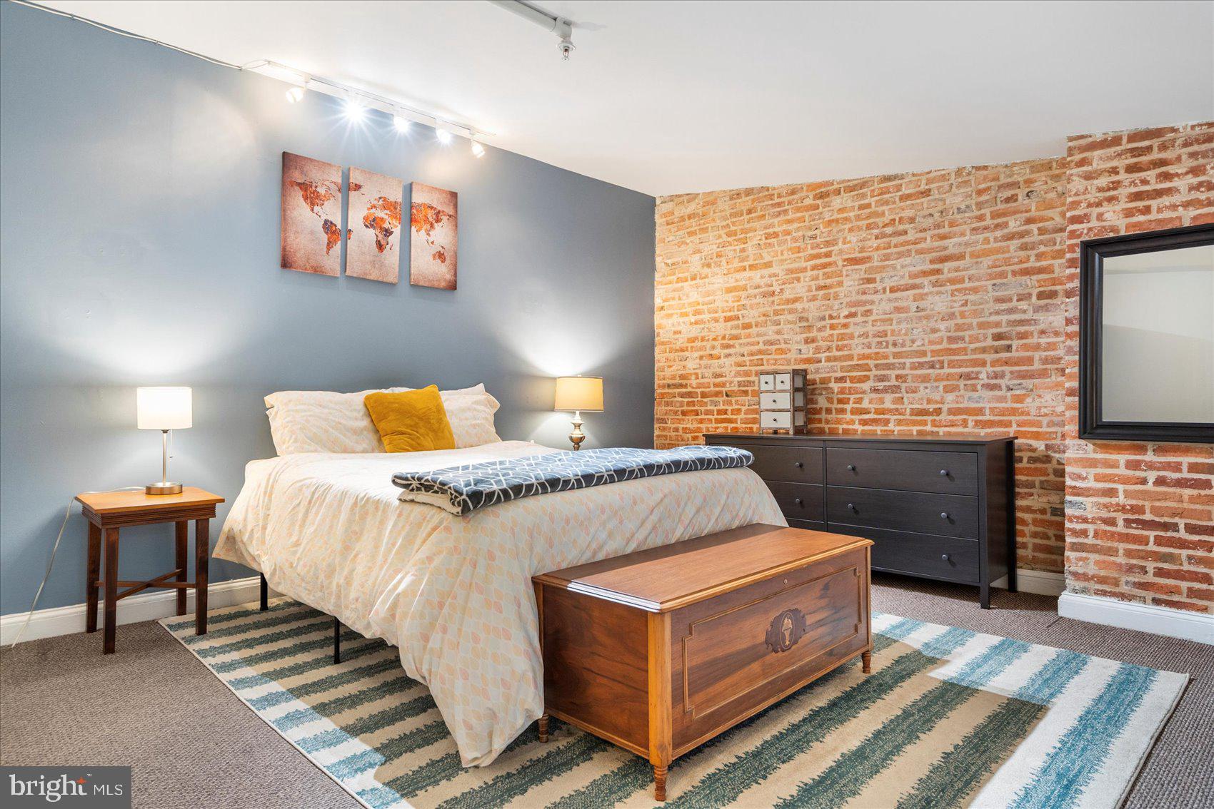 1014 North Charles Street, Unit R5 Baltimore, MD 21201 - Photo 16 of 37