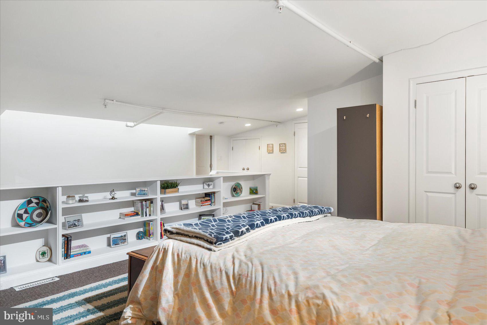 1014 North Charles Street, Unit R5 Baltimore, MD 21201 - Photo 19 of 37
