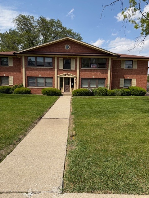 10650 West Cermak Road, Unit 2E Westchester, IL 60154 - Photo 3 of 23