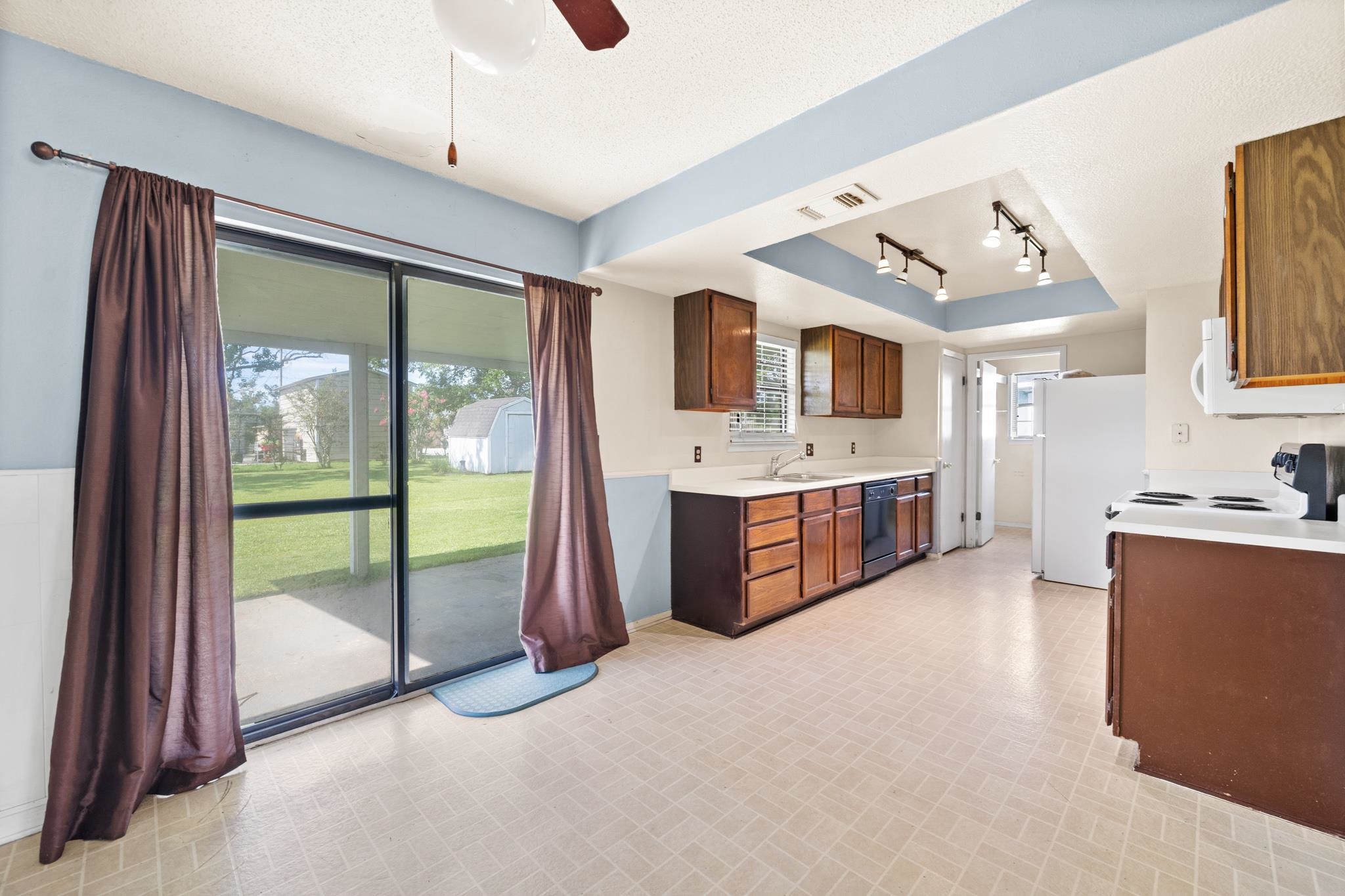505 Linda Court Foley, AL 36535 - Photo 6 of 17