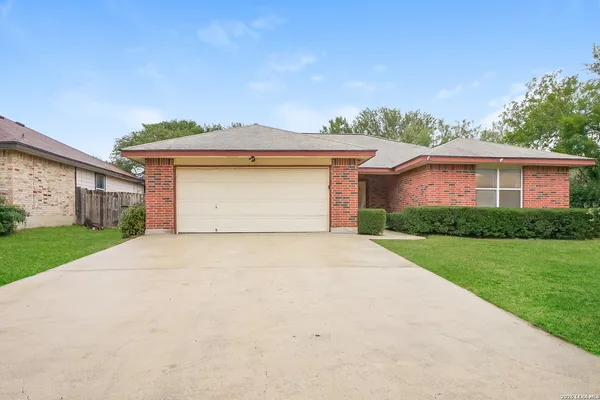 $1,580 | 113 Ocotillo, Jourdanton, TX 78026