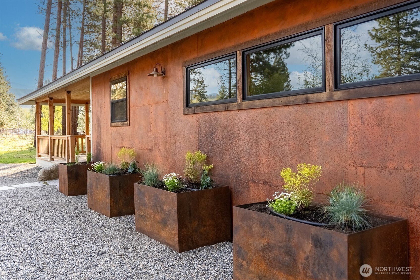 175 Saddleback Road Winthrop, WA 98862 - Photo 3 of 40 Gallery Image 3