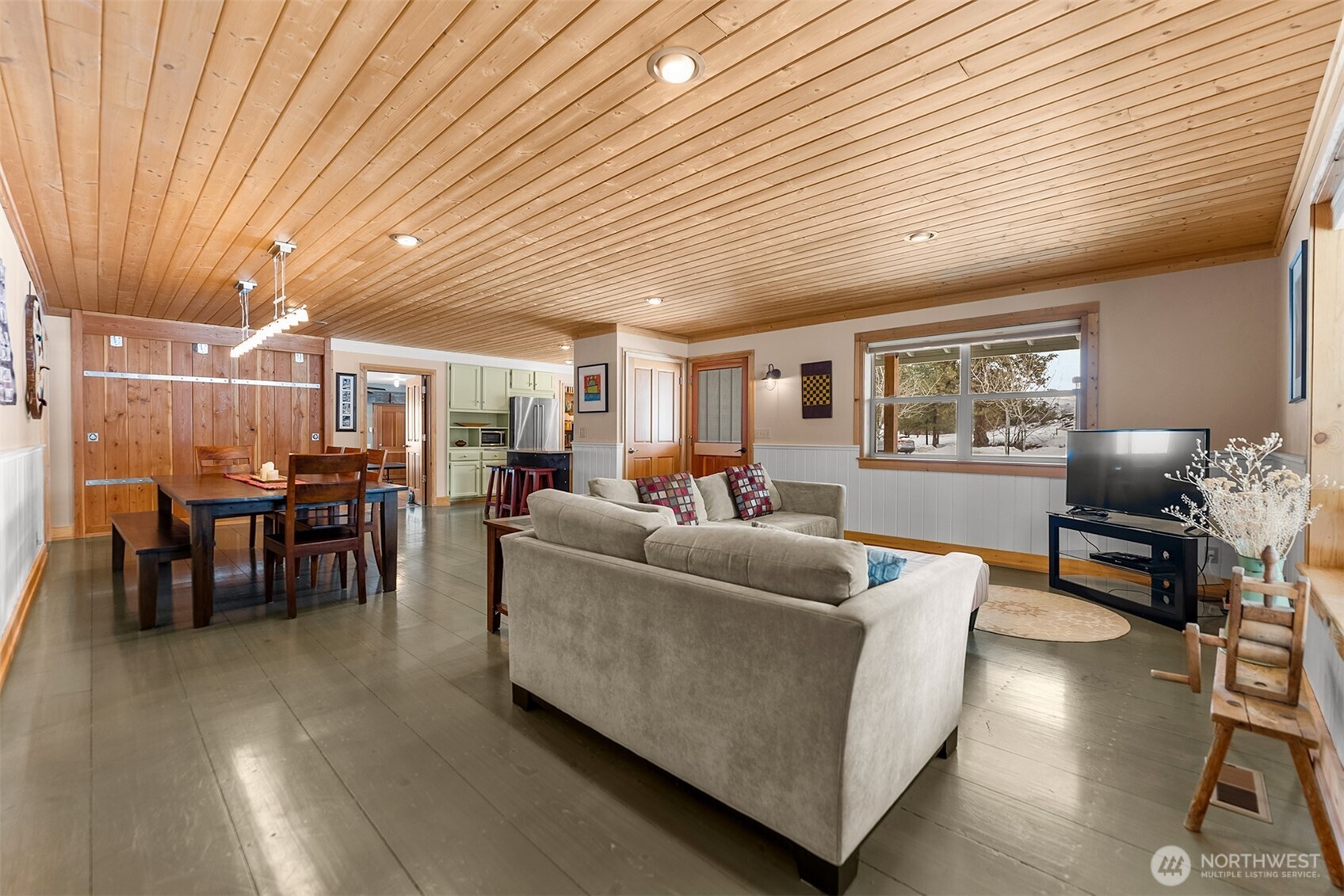 175 Saddleback Road Winthrop, WA 98862 - Photo 5 of 40 Gallery Image 5