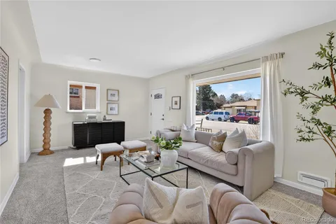 $450,000 | 2592 South Uno Way, Denver, CO 80219