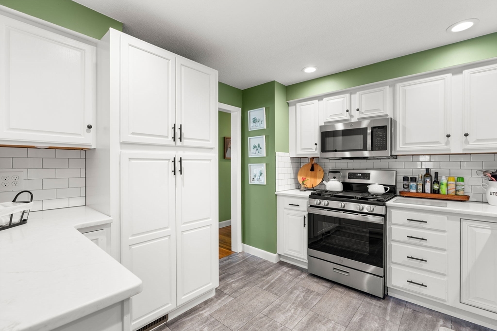46 Rivercliff Road Lowell, MA 01852 - Photo 13 of 42 Gallery Image 13